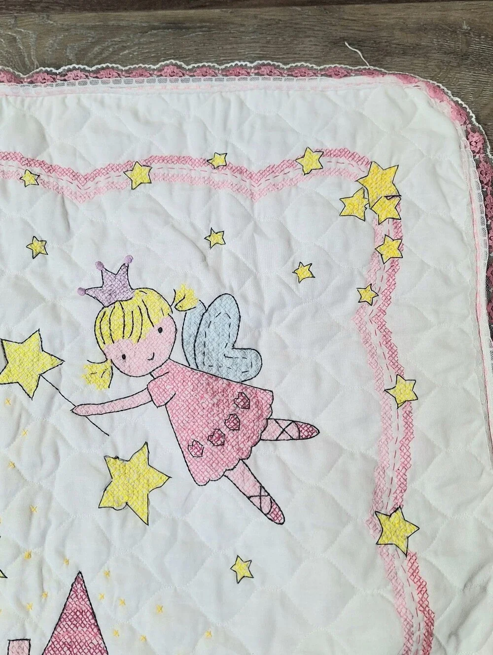 Bucilla Princess Handmade Cross Stitched Baby Quilt With Lace Edging 32 X 41